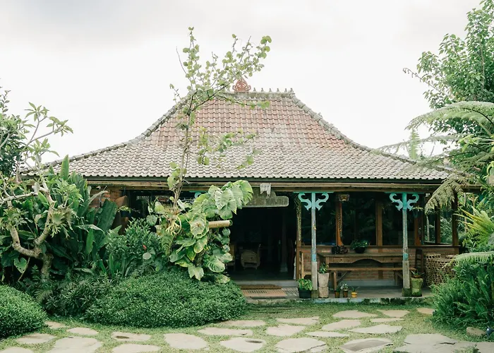 The A-frame House Gitgit